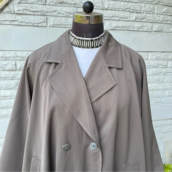 Korean Greyish Trench Coat - Picture 2 of 4